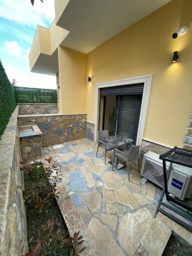 Arial Trinity Suites Vlore Exterior photo